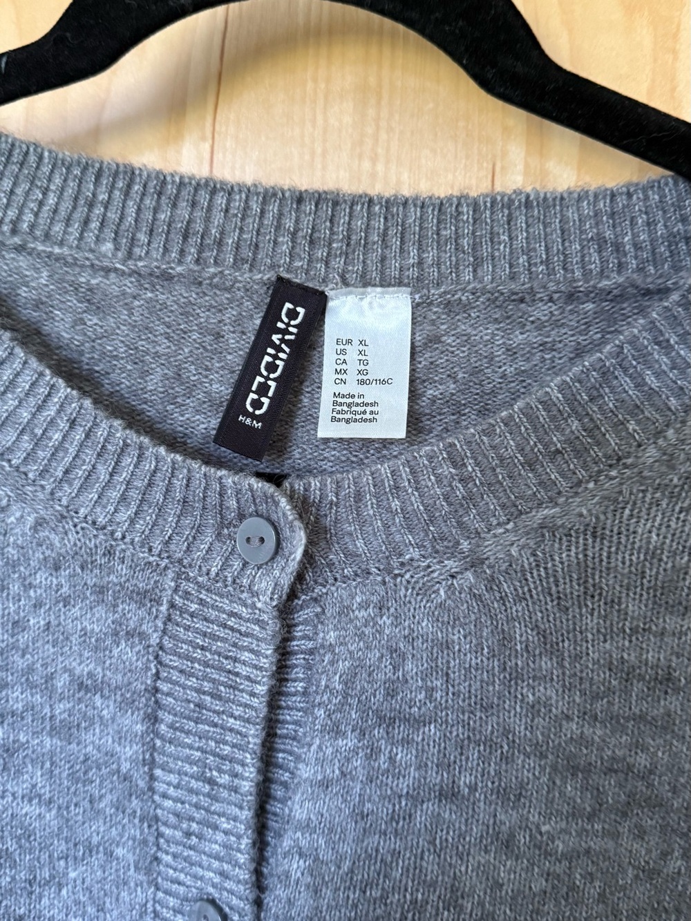 H&M Short Sleeve Fine Knit Cardigan - Picture 6 of 6